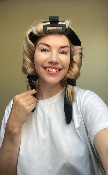 Healtless Silk Blowout Rollers with Snap Buttons | Black